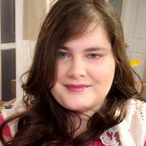 Meet your Posher, Cassandra